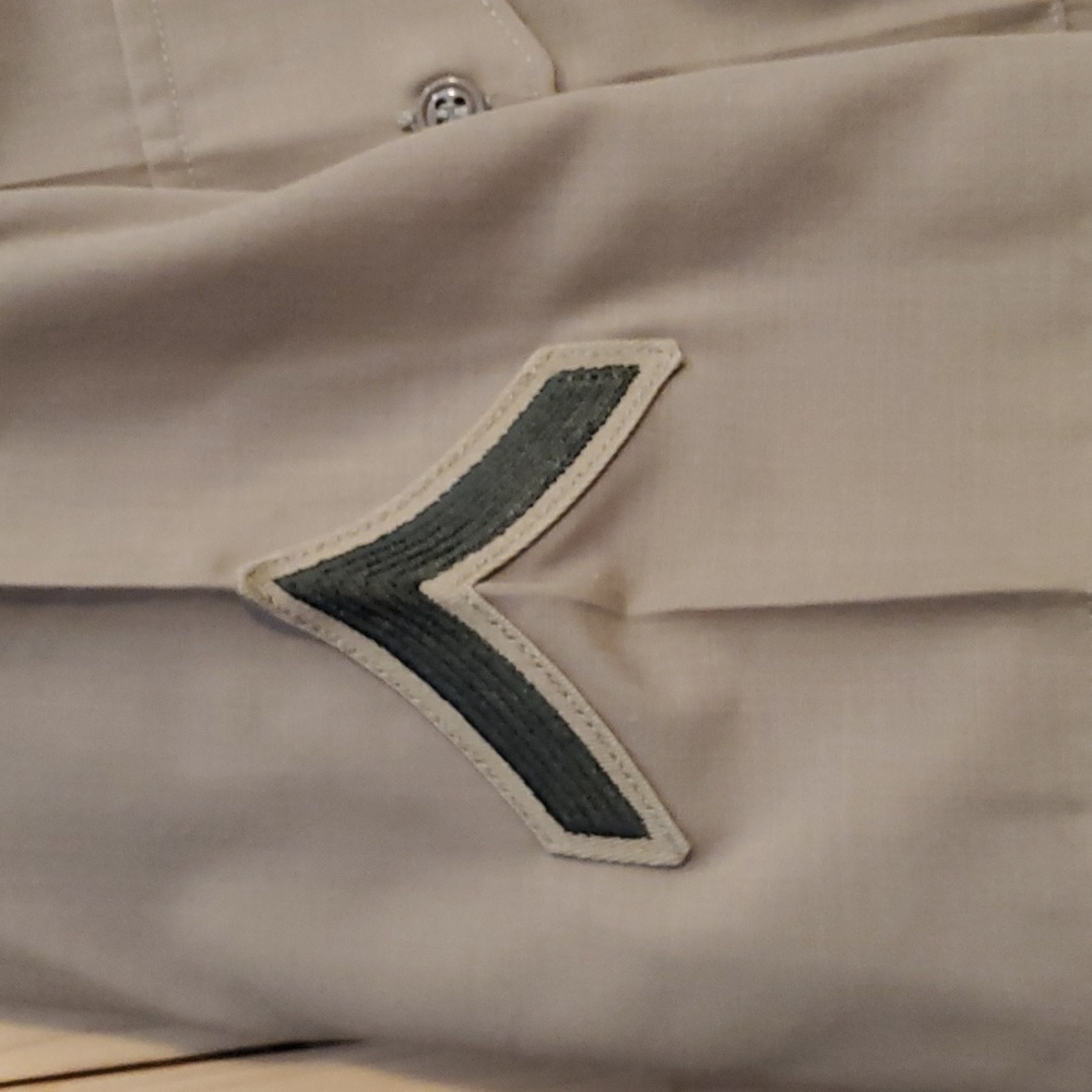 Military Uniform Shirt - Picture 4 of 7